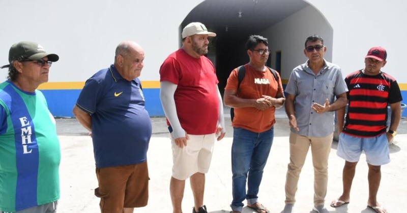 Prefeito Nicson Marreira visita obras de escola na zona rural de Tefé