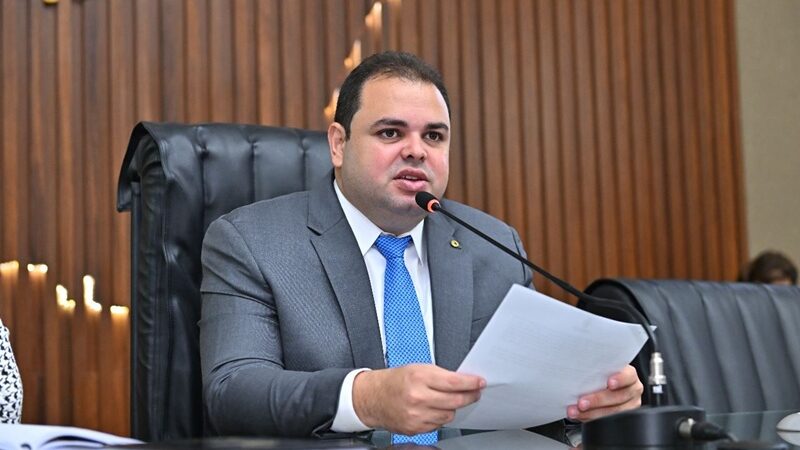 Roberto Cidade apresenta Projeto de Lei para proteger consumidor de taxas ocultas em hospedagens