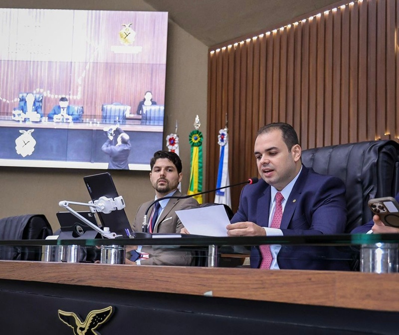 PL de Roberto Cidade fortalece transporte fluvial no Amazonas com criação da Escola de Aquaviários