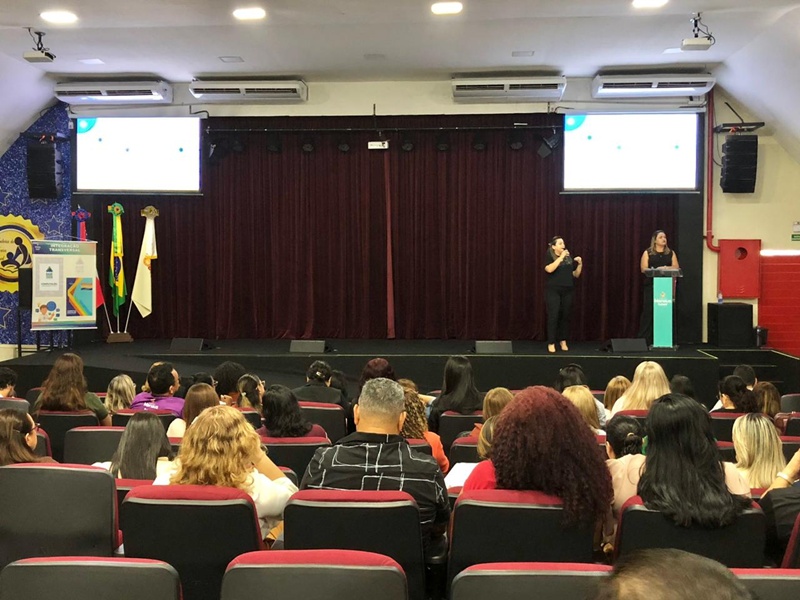 Prefeitura de Manaus apresenta plano de implementação da BNCC de Computação e integração ao Currículo Escolar Municipal