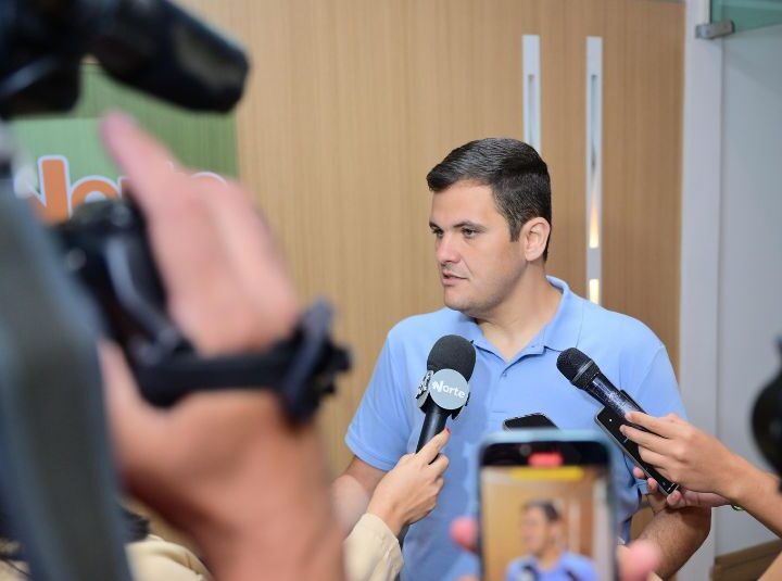 MOMENTO HISTÓRICO: Prefeito Renato Junior exalta entrada de Milton Hatoum na Academia Brasileira de Letras e celebra conquista da cultura amazonense