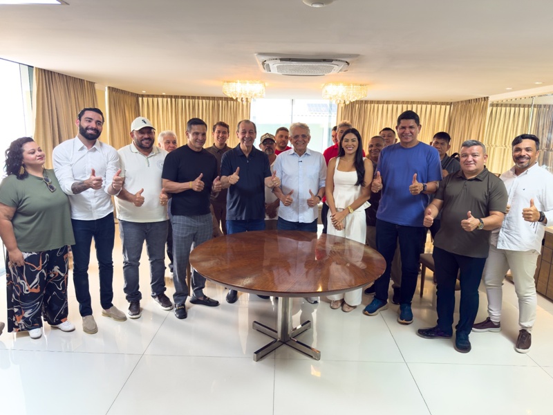 Um dos deputados mais experientes do Amazonas, Pauderney Avelino se filia ao PSD-AM e reforça grupo político de Omar Aziz