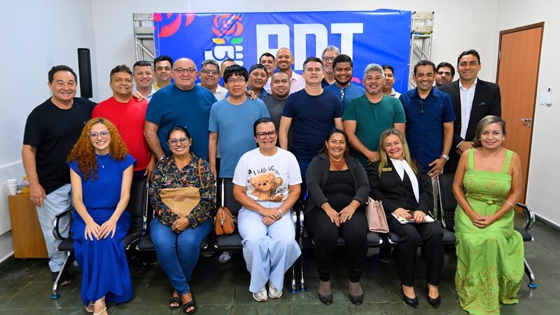 David Almeida reúne nominata do PDT e amplia base para disputa estadual no Amazonas