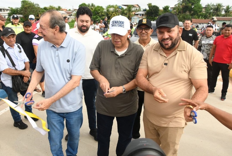 Prefeitura inaugura pavimentação no bairro DEUS É FIEL e prefeito Nicson Marreira destaca avanços na infraestrutura
