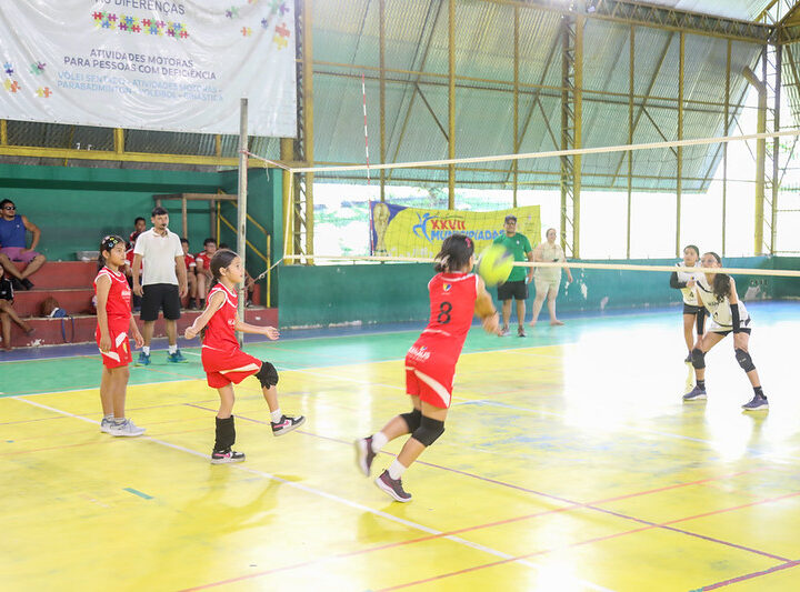 Escolas municipais Jarlece  Zaranza e Arthur Virgílio se destacam na final do voleibol mirim das Municipíadas
