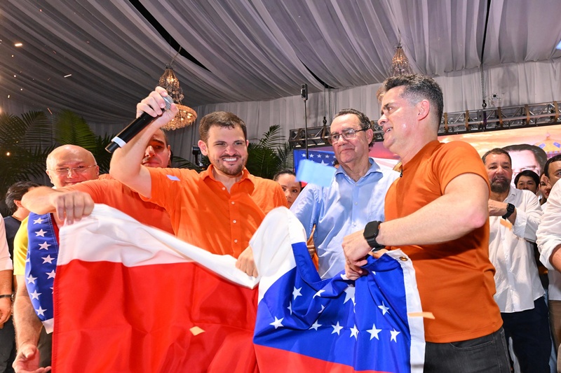 Avante reúne 12 mil pessoas e transforma lançamento de Augusto Cury na Maior mobilização Política da Pré Campanha no Amazonas